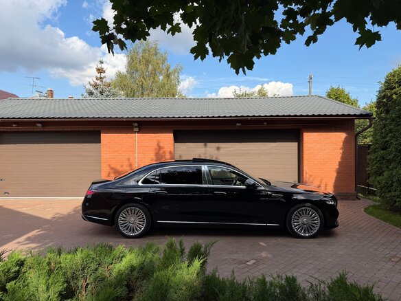 2026 Mercedes-Benz Maybach S-Класс 580 II (Z223) Рестайлинг, чёрный, 35000000 рублей - вид 6