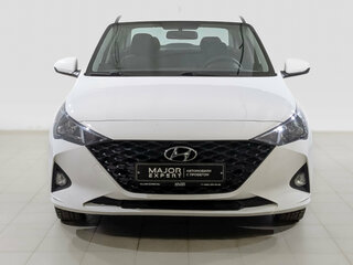2022 Hyundai Solaris II Рестайлинг, белый, 1660000 рублей, вид 2