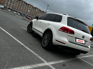 2011 Volkswagen Touareg II, белый, 1950000 рублей, вид 5