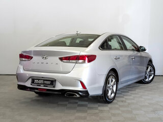 2019 Hyundai Sonata VII (LF) Рестайлинг, серебристый, 1565000 рублей, вид 5