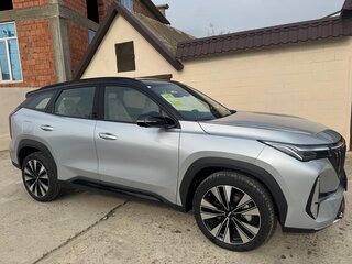 2025 Geely Atlas II, серебристый, 2150000 рублей, вид 3