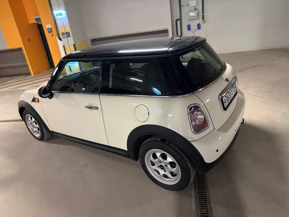 2012 Mini Hatch Cooper II (R56) Рестайлинг, белый - вид 14