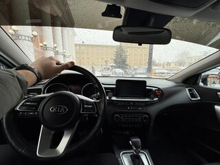 2019 Kia Ceed III, серый, 2000000 рублей, вид 4