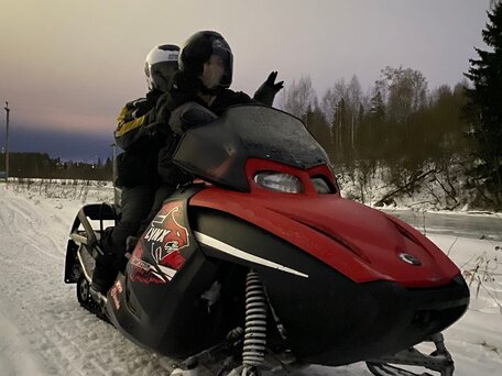 2009 BRP Lynx Xtrim 550, красный, 395000 рублей, вид 1