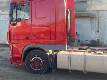 2008 DAF XF 105, красный, 2050000 рублей, вид 3