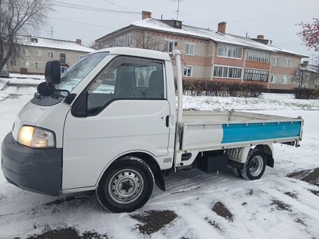 2001 Mazda Bongo, белый, 800000 рублей, вид 5