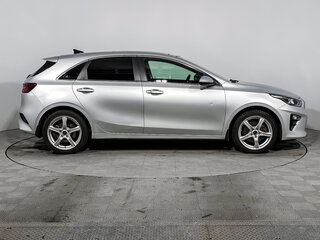 2018 Kia Ceed III, серебристый, 1342000 рублей, вид 4