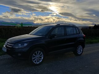 2017 Volkswagen Tiguan I Рестайлинг, чёрный, 1648000 рублей, вид 3