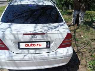 2003 Mercedes-Benz C-Класс 240 II (W203), белый, 590000 рублей, вид 4