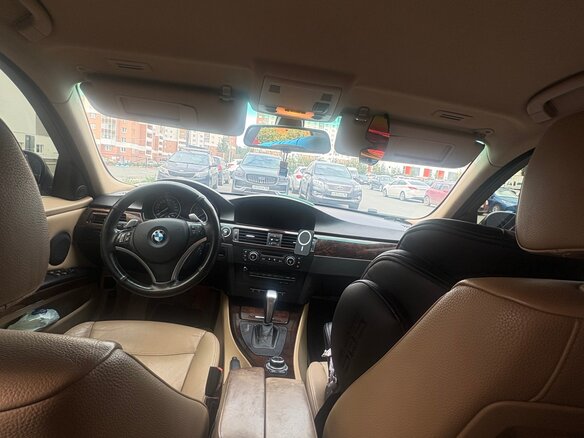2009 BMW 3 серии 330i xDrive V (E90/E91/E92/E93) Рестайлинг, чёрный, 900000 рублей - вид 5