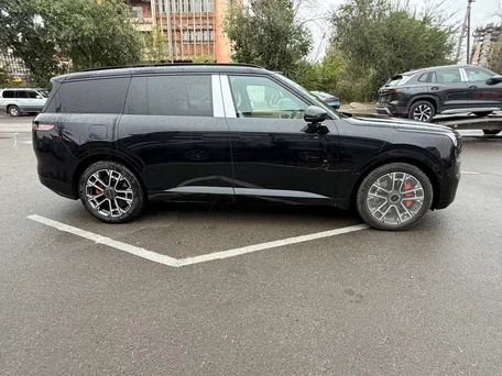 2026 Lynk & Co 900, чёрный, 7420000 рублей, вид 3