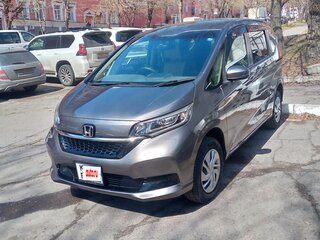 2019 Honda Freed II Рестайлинг, серебристый, 1500000 рублей, вид 1