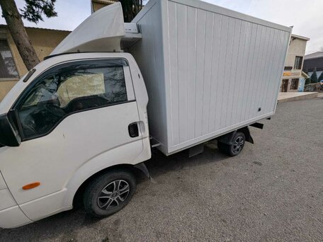 2009 Kia Bongo, белый, 895900 рублей, вид 3