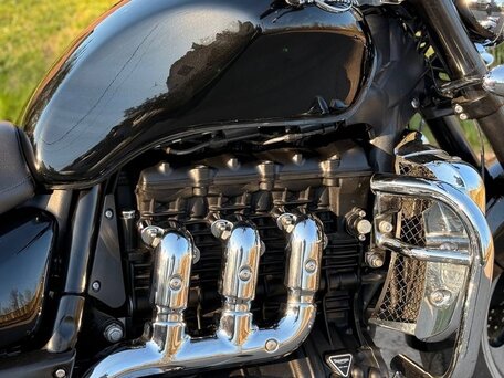 2011 Triumph Rocket 3, чёрный, 1100000 рублей, вид 3