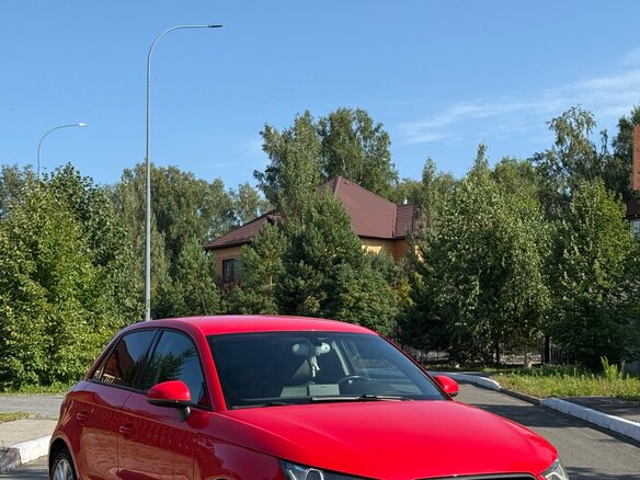 2012 Audi A1 I (8X), красный, 1090000 рублей - вид 2