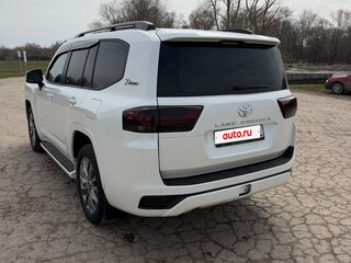 2021 Toyota Land Cruiser 300 Series, белый, 8990000 рублей, вид 4