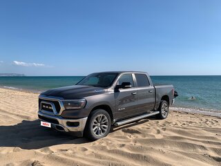 2019 Ram 1500 Crew Cab eTorque V, серый, 6200000 рублей, вид 2