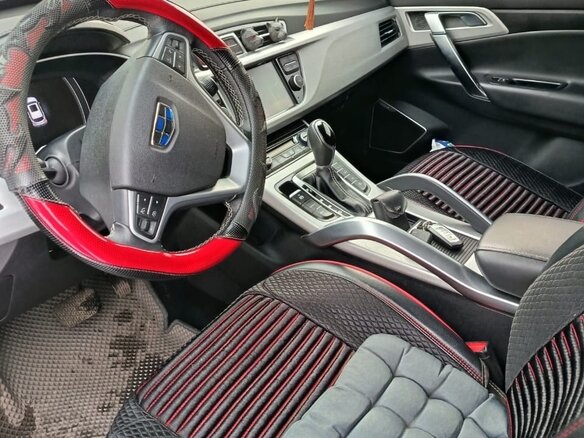 2019 Geely Atlas I, белый, 1700000 рублей - вид 8