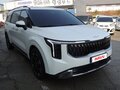 2025 Kia Carnival IV Рестайлинг, белый, 6990000 рублей - вид 2