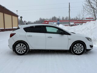 2013 Opel Astra J Рестайлинг, белый, 740000 рублей, вид 5