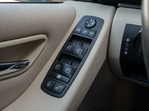 2011 Mercedes-Benz A-Класс 180 II (W169) Рестайлинг, коричневый, 999000 рублей - вид 20