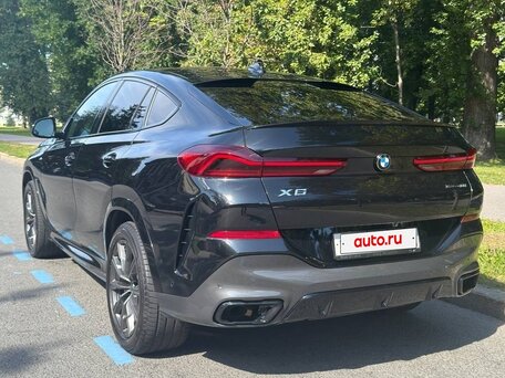 2021 BMW X6 40i III (G06), чёрный, 8190000 рублей, вид 3