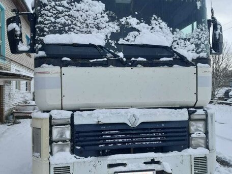 1997 Renault Magnum, белый, 550000 рублей, вид 2