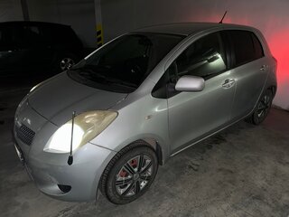 2005 Toyota Vitz II (XP90), серый, 400000 рублей, вид 2