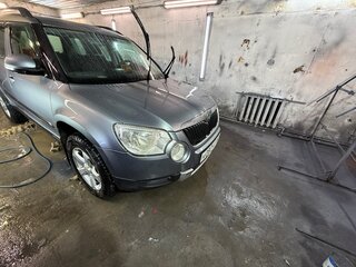 2011 Skoda Yeti I, серый, 550000 рублей, вид 4