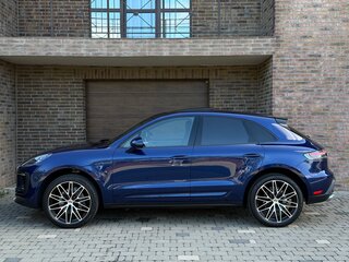 2023 Porsche Macan I Рестайлинг 2, синий, 4900000 рублей, вид 4