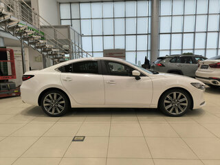 2019 Mazda 6 III (GJ) Рестайлинг 2, белый, 2690000 рублей, вид 4