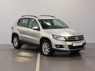 2015 Volkswagen Tiguan I Рестайлинг, серебристый, 1529000 рублей, вид 4