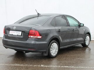 2017 Volkswagen Polo V Рестайлинг, серый, 940000 рублей, вид 5