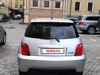 2002 Toyota Ist I, серебристый, 435000 рублей, вид 4