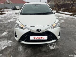 2018 Toyota Vitz III (XP130) Рестайлинг 2, белый, 1200000 рублей, вид 1