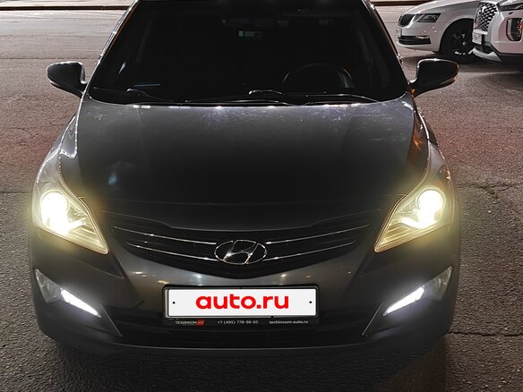 2015 Hyundai Solaris I Рестайлинг, серый, 850000 рублей - вид 1
