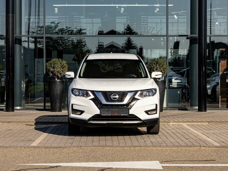 2020 Nissan X-Trail III Рестайлинг, белый, 2015000 рублей, вид 2