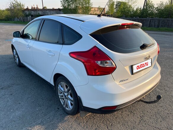 2011 Ford Focus III, белый, 725000 рублей - вид 4