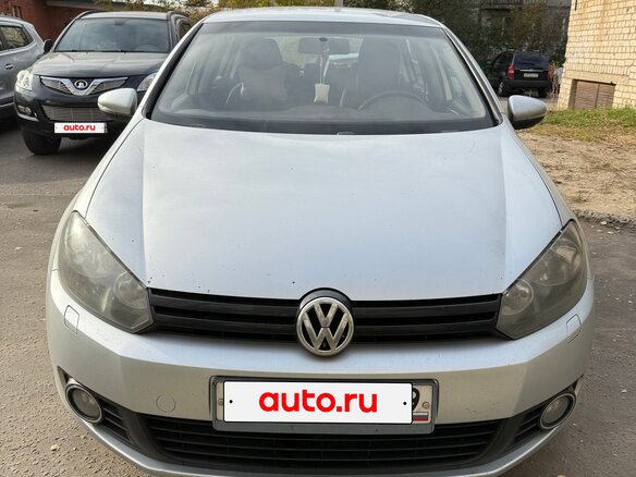 2011 Volkswagen Golf VI, серебристый, 800000 рублей - вид 1