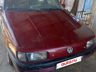 1989 Volkswagen Passat B3, красный, 115000 рублей, вид 1