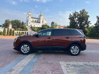 2021 Peugeot 5008 II Рестайлинг, коричневый, 2150000 рублей, вид 3