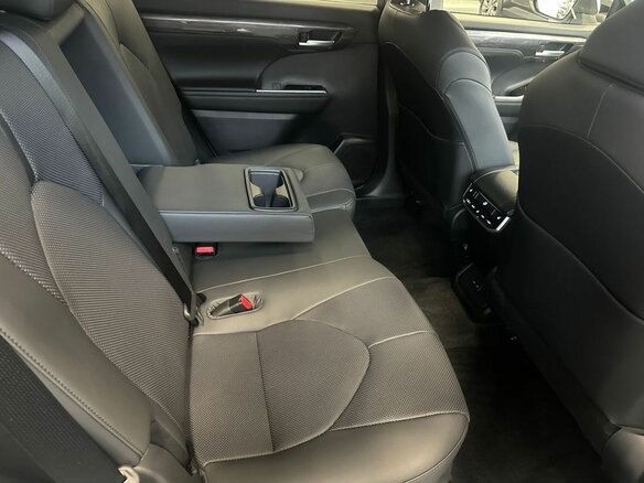 2026 Toyota Highlander IV (XU70), чёрный, 5900000 рублей - вид 9