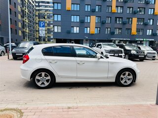 2011 BMW 1 серии 116i I (E81/E82/E87/E88) Рестайлинг, белый, 805000 рублей, вид 4