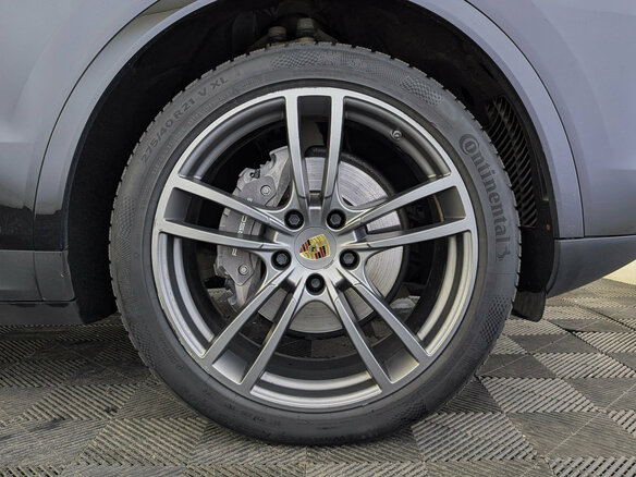 2018 Porsche Cayenne III, чёрный - вид 12