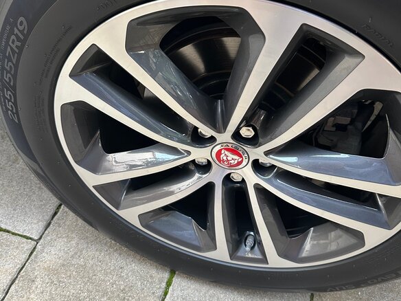 2020 Jaguar F-Pace I, белый, 3650000 рублей - вид 11