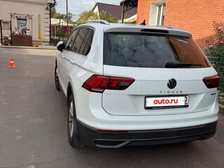 2021 Volkswagen Tiguan II Рестайлинг, белый, 3250000 рублей, вид 3