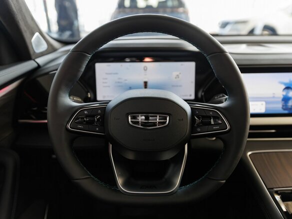 2026 Geely Monjaro I Рестайлинг, белый, 4954990 рублей - вид 18