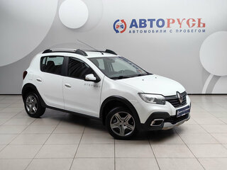 2018 Renault Sandero Stepway II Рестайлинг, белый, 911000 рублей, вид 1
