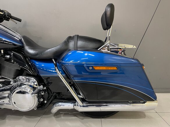 2018 Harley-Davidson Street Glide, синий, 1800000 рублей - вид 6