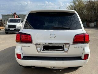 2009 Lexus LX 570 III, белый, 3880000 рублей, вид 5